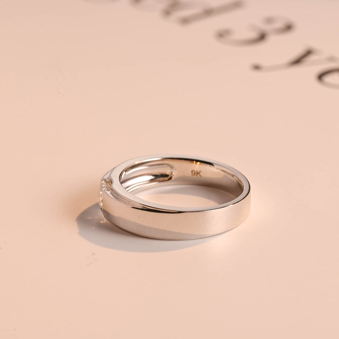 Geometric moissanite ring