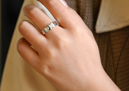 Men’s solitaire band