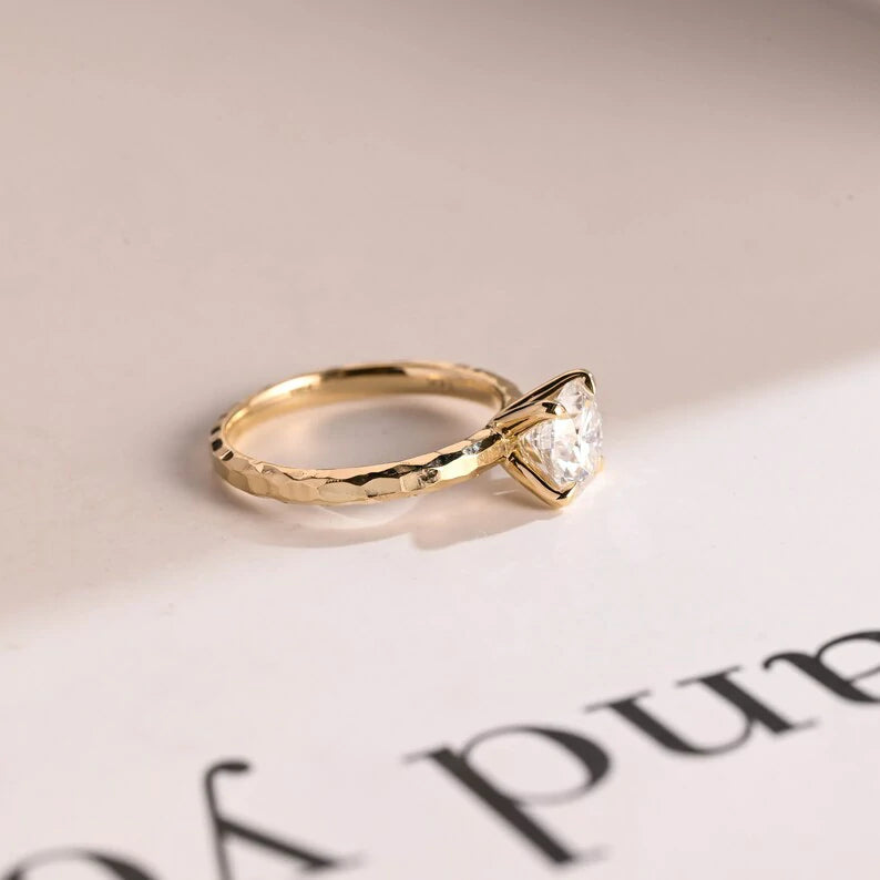 Promise Ring Style | Elegant Moissanite | Textured Gold

