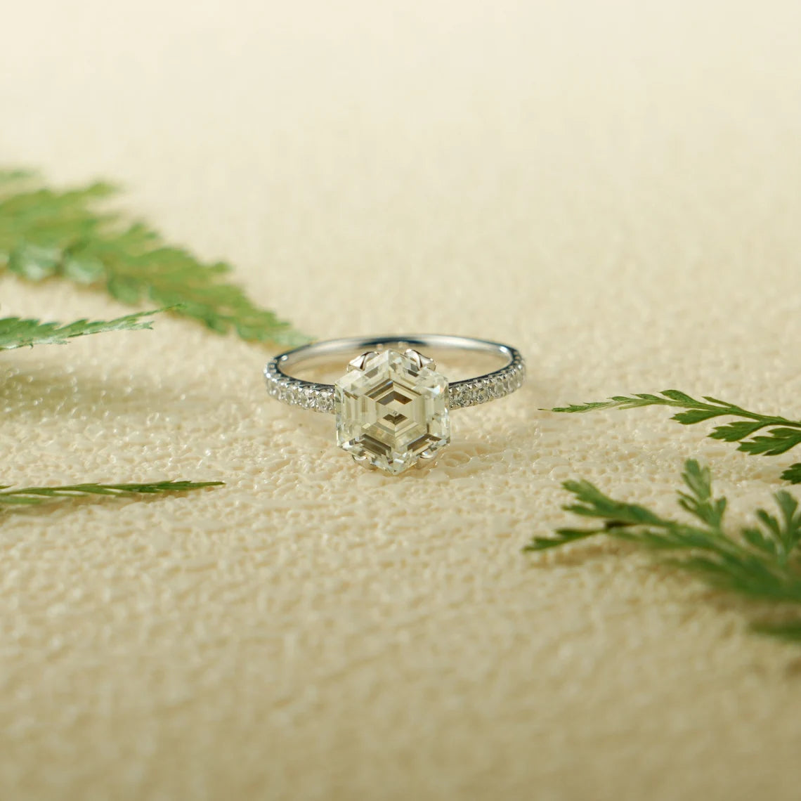 Geometric engagement ring