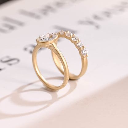 Solid gold moissanite ring