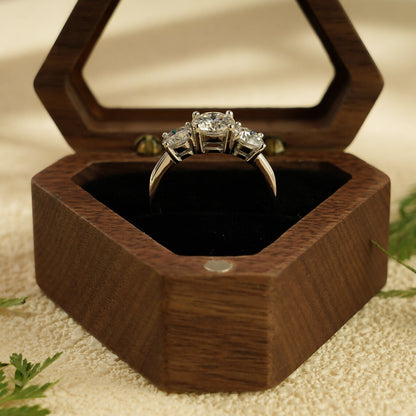 Round side stone ring