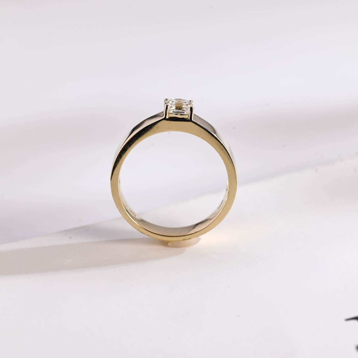 Gold moissanite band