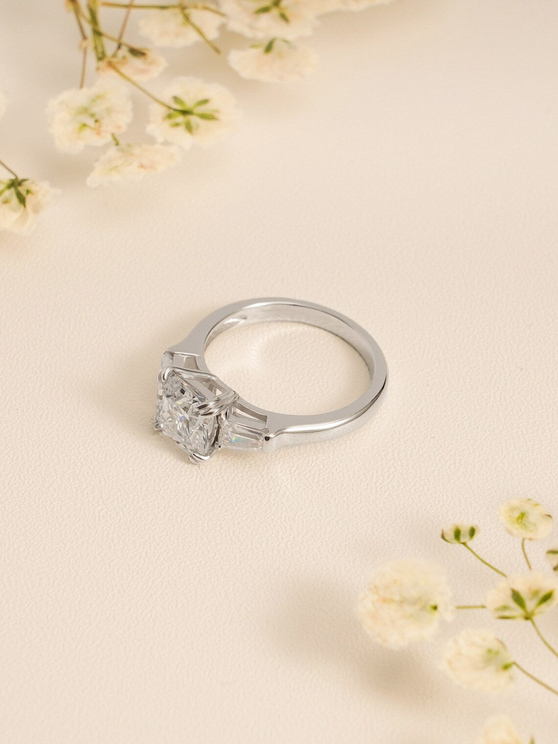 Timeless engagement ring