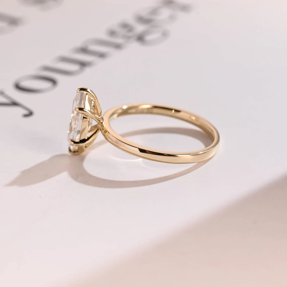 Classic solitaire ring