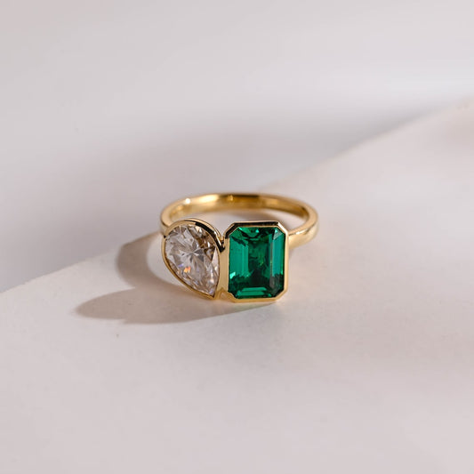 Two stone engagement ring