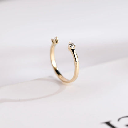 Moissanite diamond ring