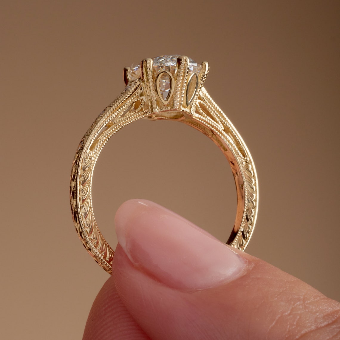 Art deco engagement ring