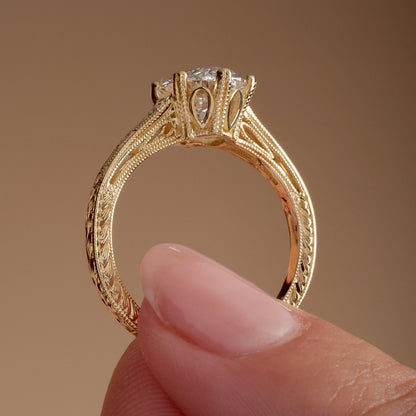 Art deco engagement ring