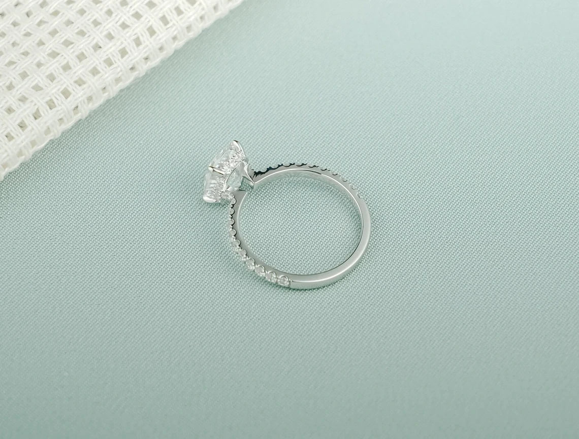 Oval Cut Diamond Band