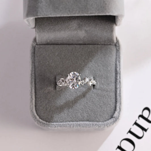 Oval cut moissanite ring