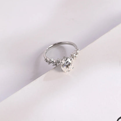 Moissanite engagement ring