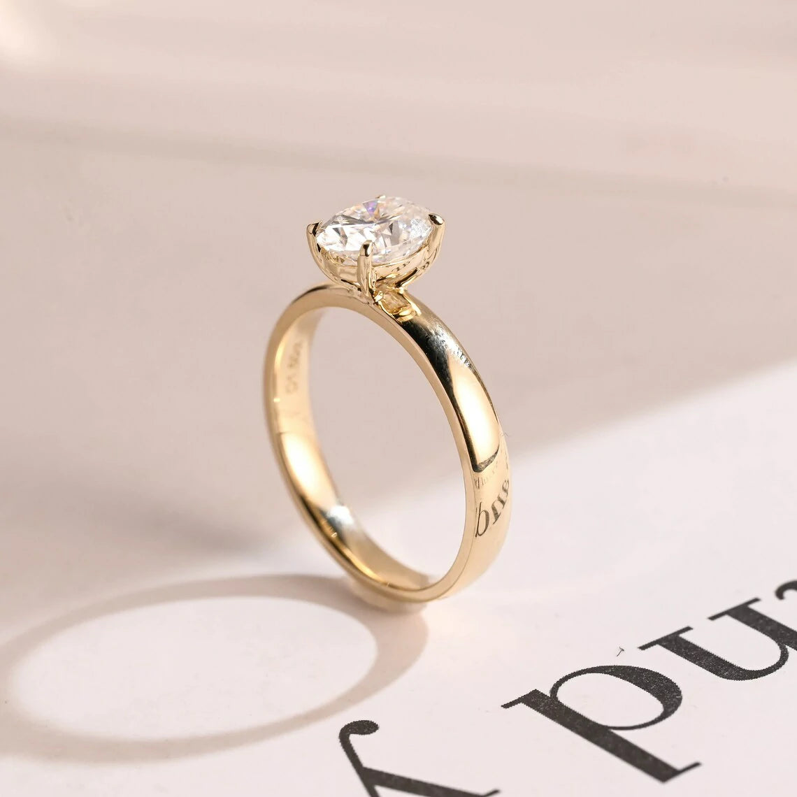 engagement ring gold