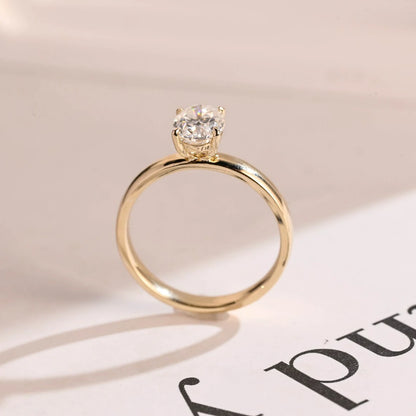 sparkly moissanite ring
