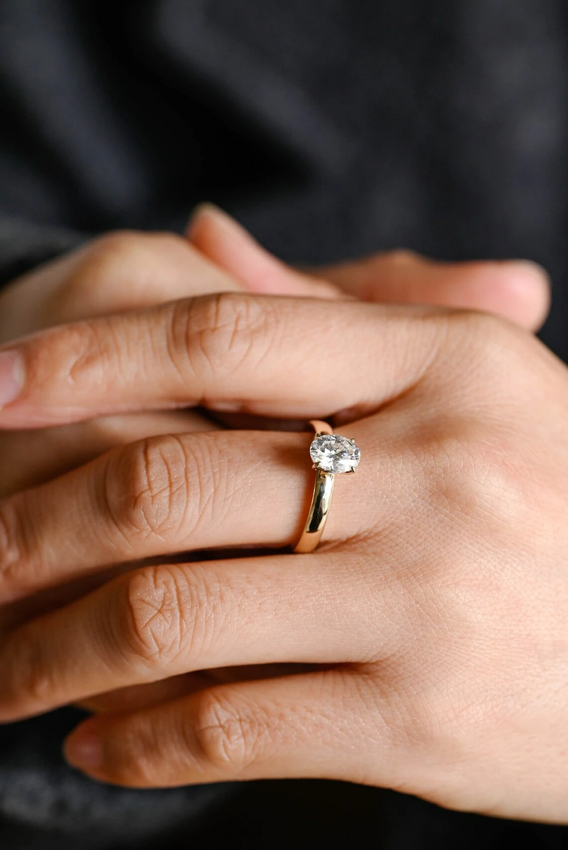 oval engagement band