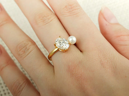 Elegant Gold Ring
