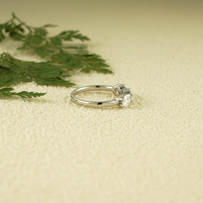 Minimal wedding ring