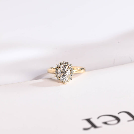 Oval Moissanite Engagement Ring