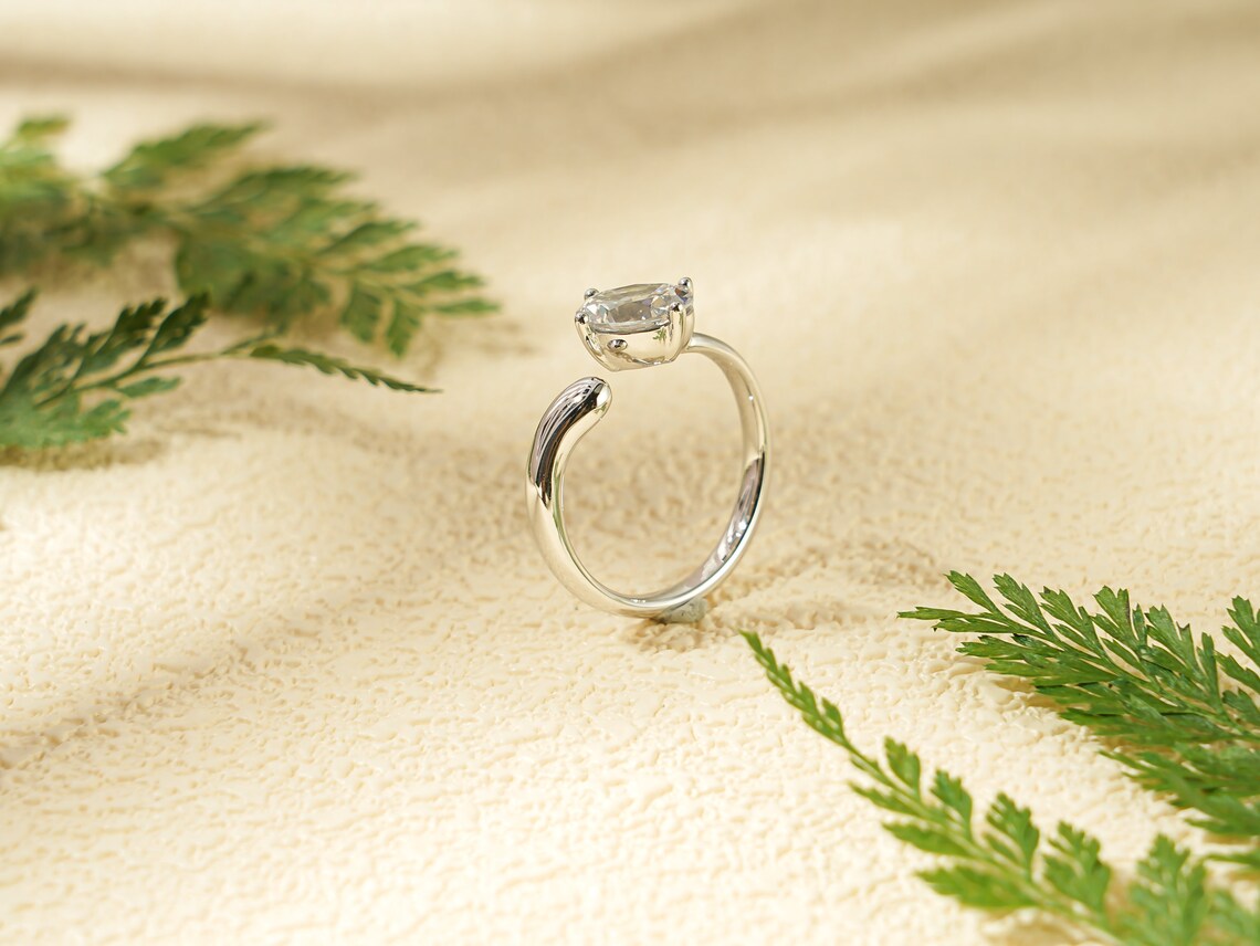 moissanite diamond ring