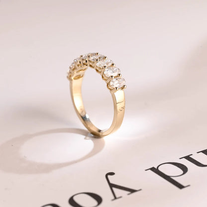 Diamond alternative ring