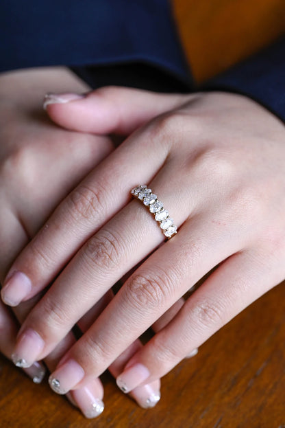Engagement band ring