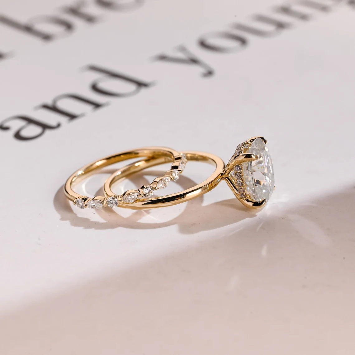 Yellow gold bridal ring set