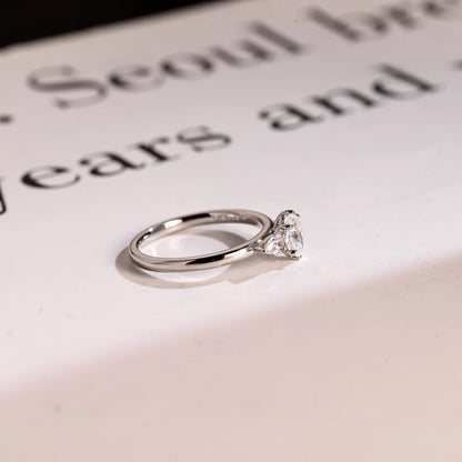 Anniversary ring for her