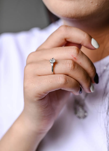 Proposal ring for her