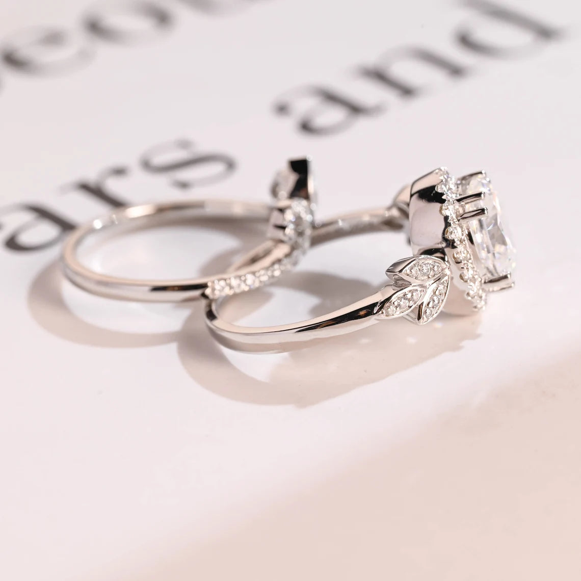 Antique style engagement ring
