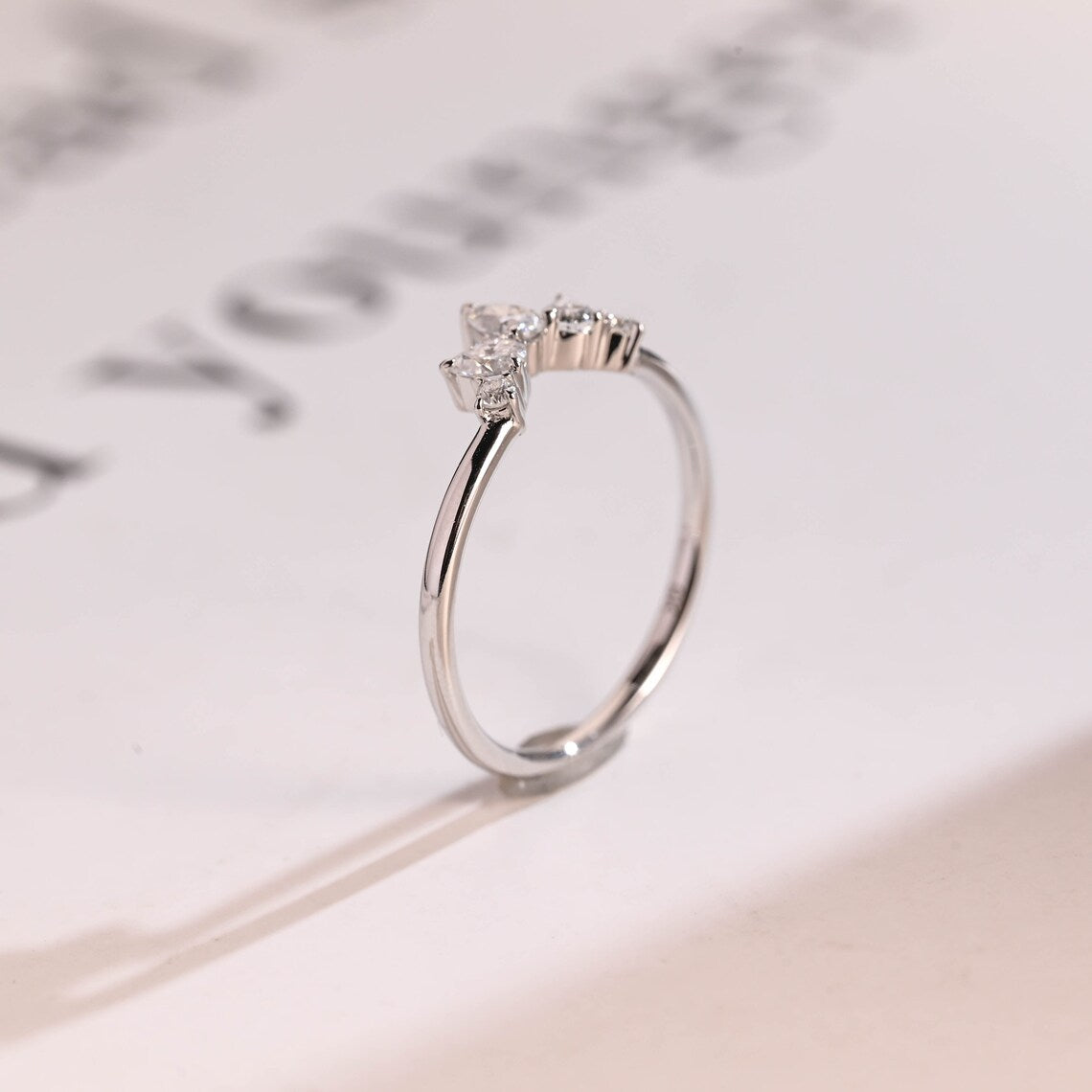 V-shaped wedding band