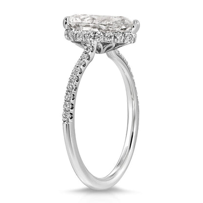 Luxury anniversary ring for her