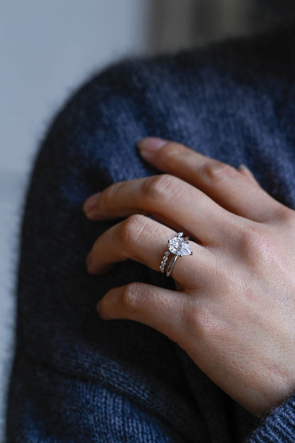 Anniversary ring set