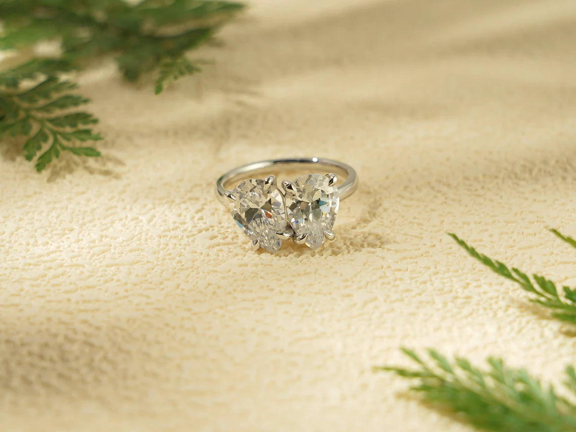 Pear cut engagement ring