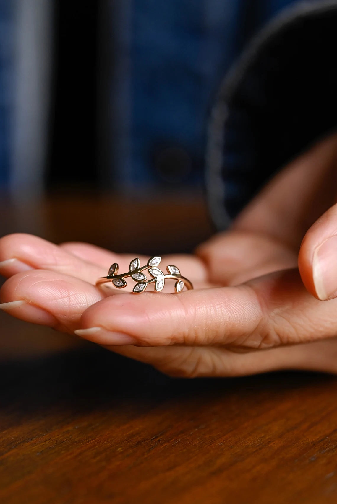 Women’s moissanite ring