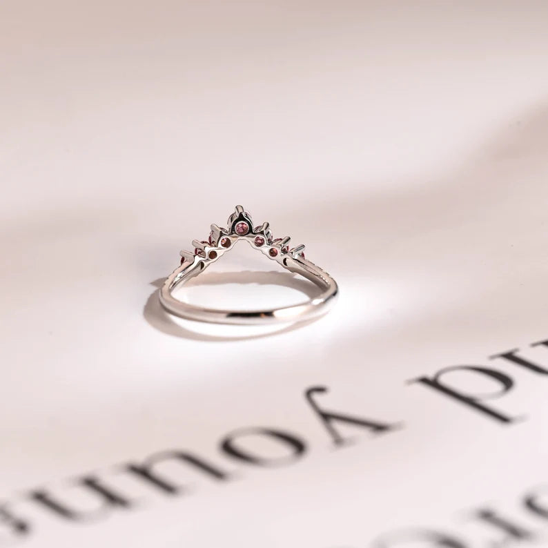 Pink round cut ring