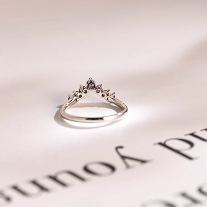 Pink round cut ring