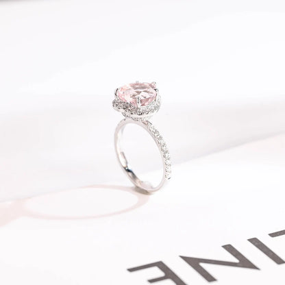 Straight shank wedding ring