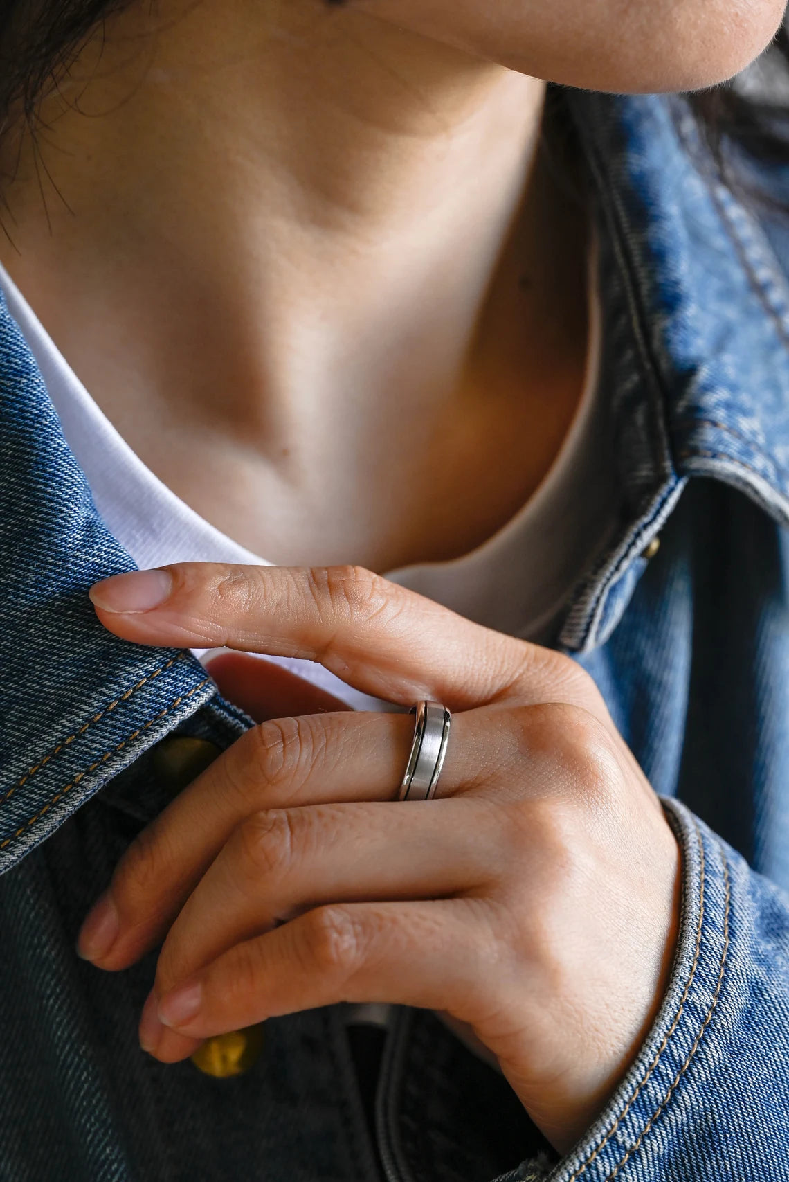 Men's wedding ring