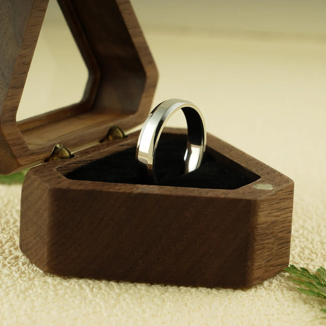 Polished gold ring
