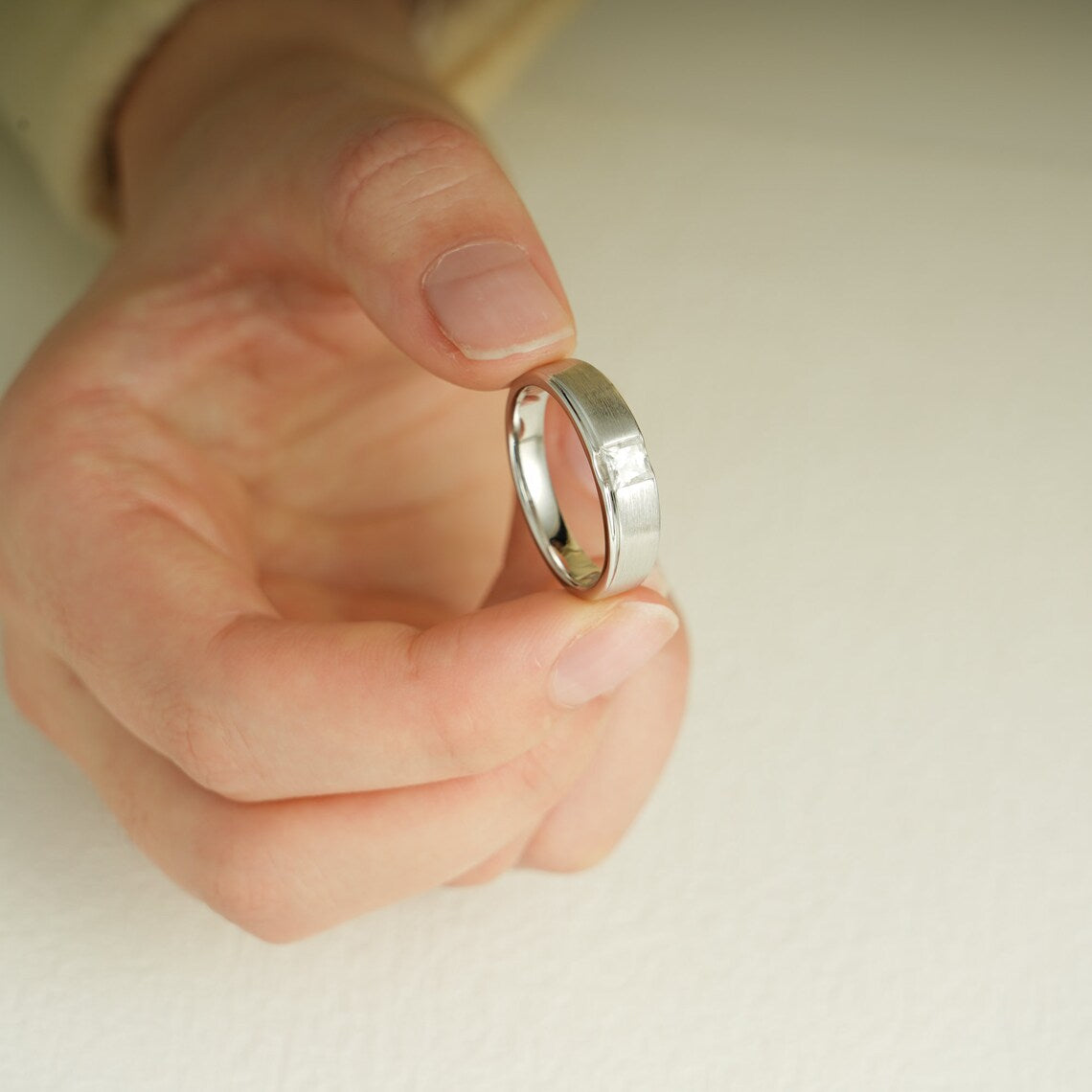 Timeless wedding band