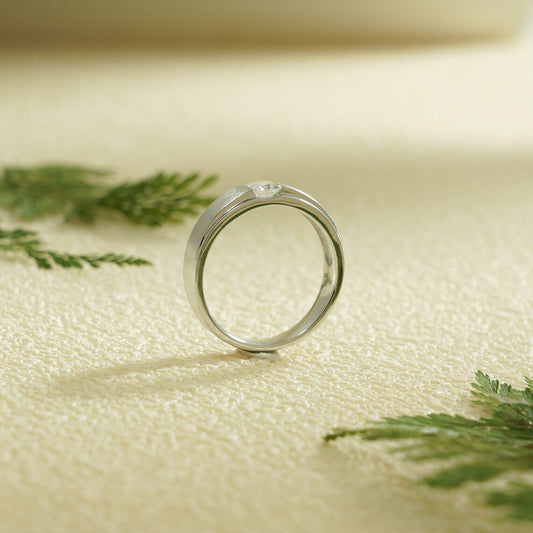 Princess cut moissanite ring