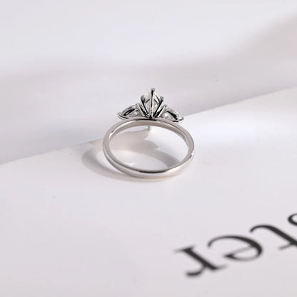 Luxury engagement ring