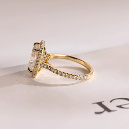 Radiant Love Ring | Proposal in Style | 5 Carat Magic

