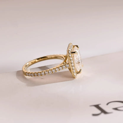 Bold & Elegant | Moissanite Radiance | Eternity Ring Beauty

