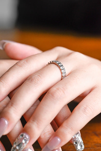 Luxury anniversary ring