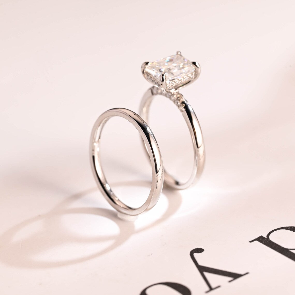 Modern bridal ring set