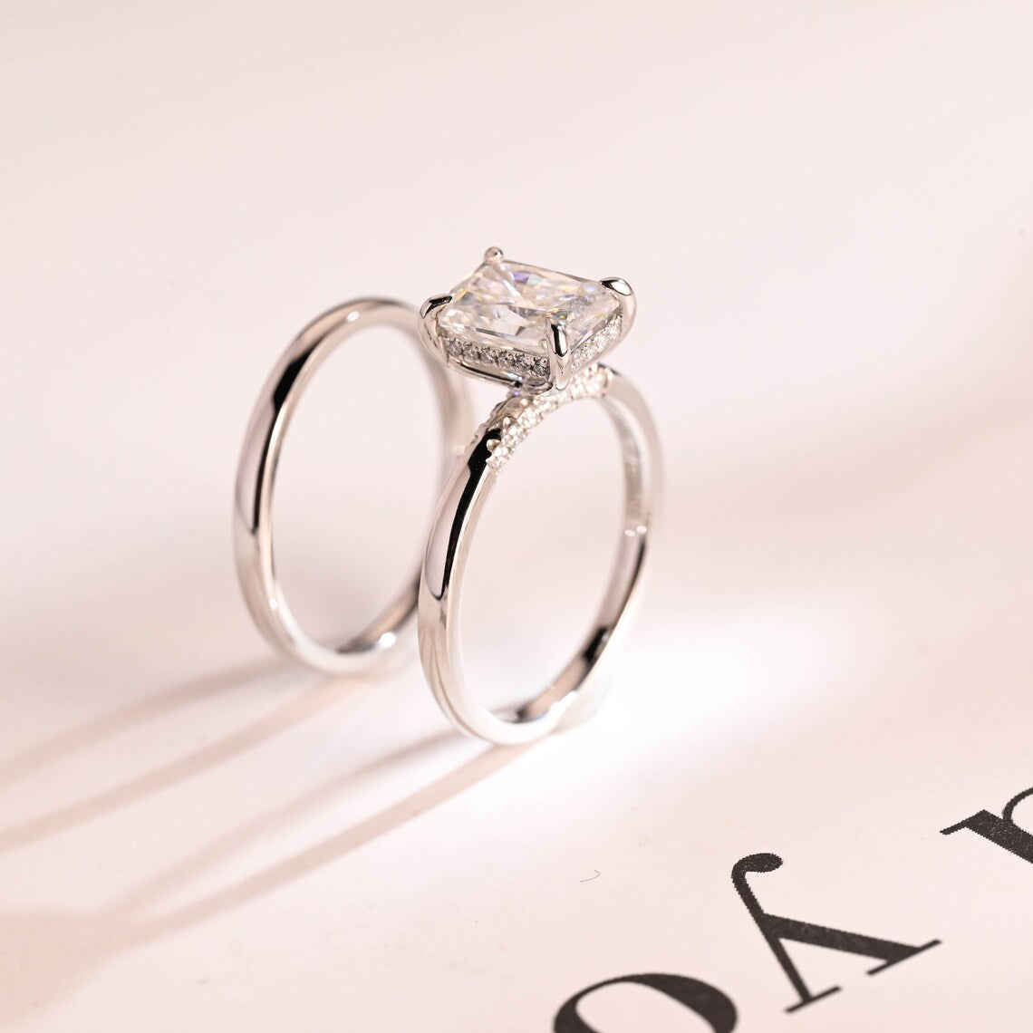 Classic hidden halo ring