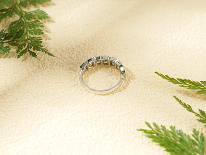 Half eternity band ring