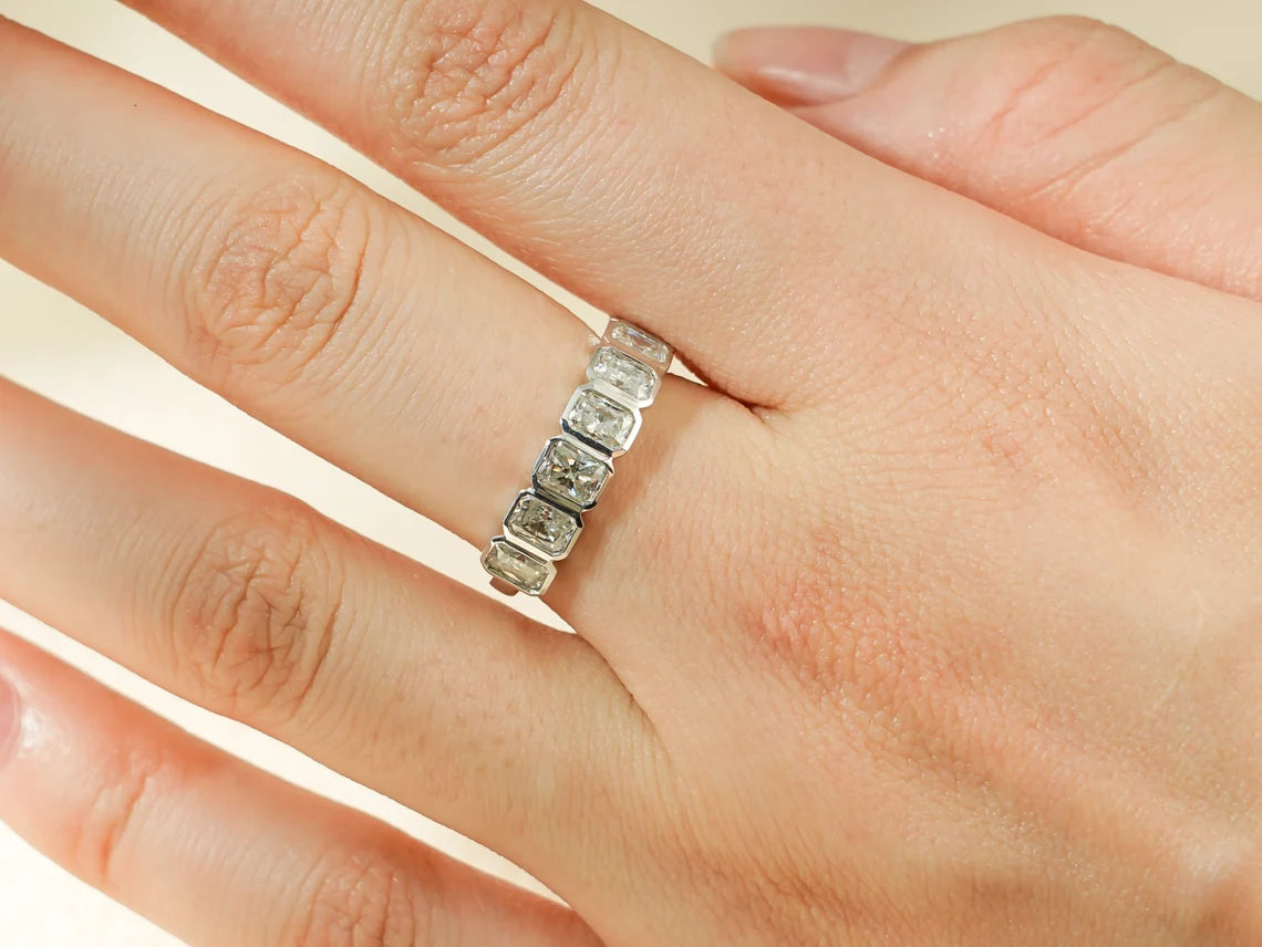 Minimalist eternity ring