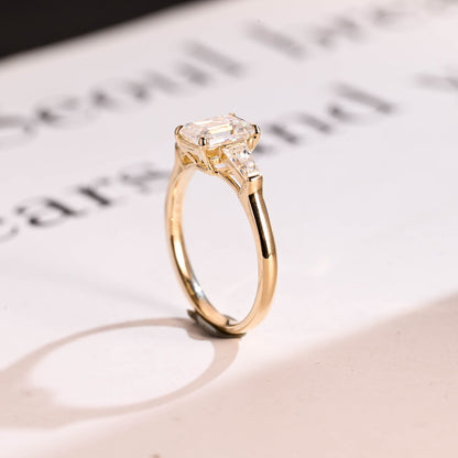 Yellow gold engagement ring